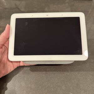 Google Nest Hub H1A 1st Gen 7” Smart Display W/ Google Assistant FOR PARTS ONLY